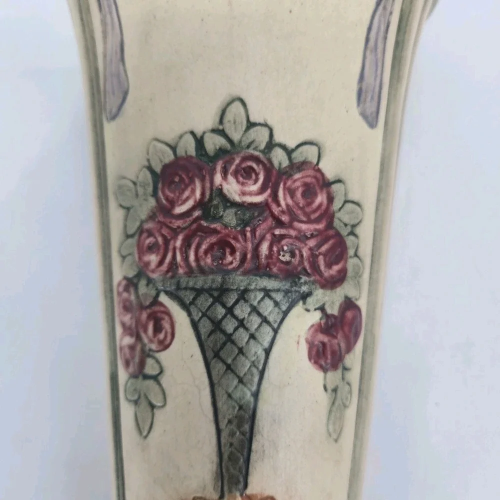 Weller Roma Wall Pocket Vase 10